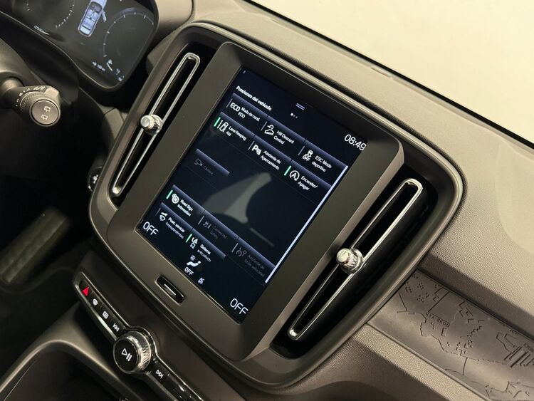 Volvo XC40 BASIS foto 19