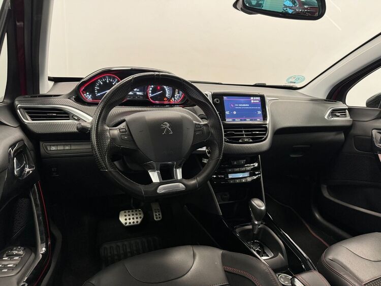 Peugeot 2008 GT LINE foto 9