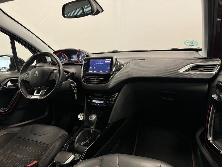 Peugeot 2008 GT LINE foto 11