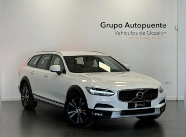 Volvo - V90 Cross Country