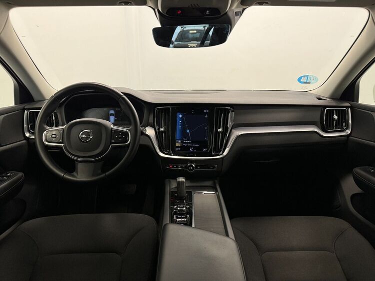 Volvo V60 MOMENTUM PRO AUTO foto 10