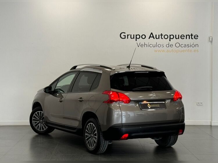 Peugeot 2008 active foto 5