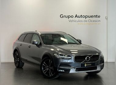 Volvo - V90 Cross Country