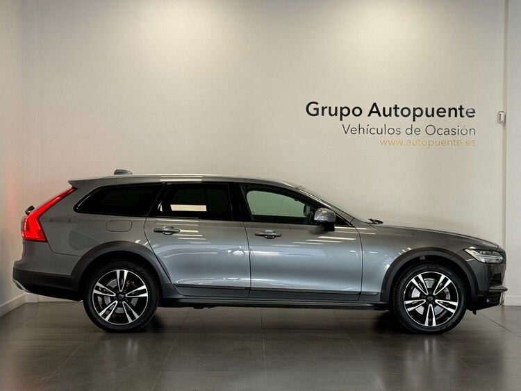 Volvo V90 Cross Country D4 4WD foto 3