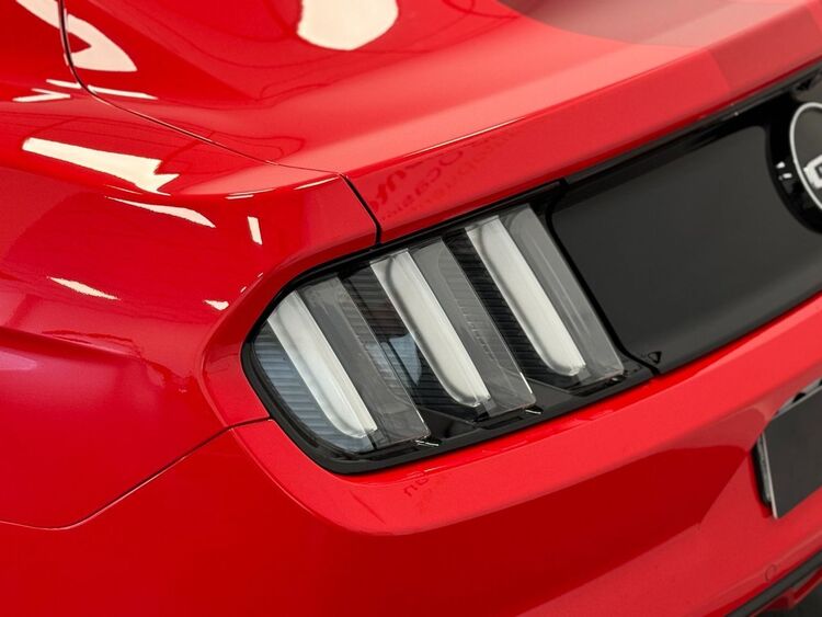 Ford Mustang GT foto 44