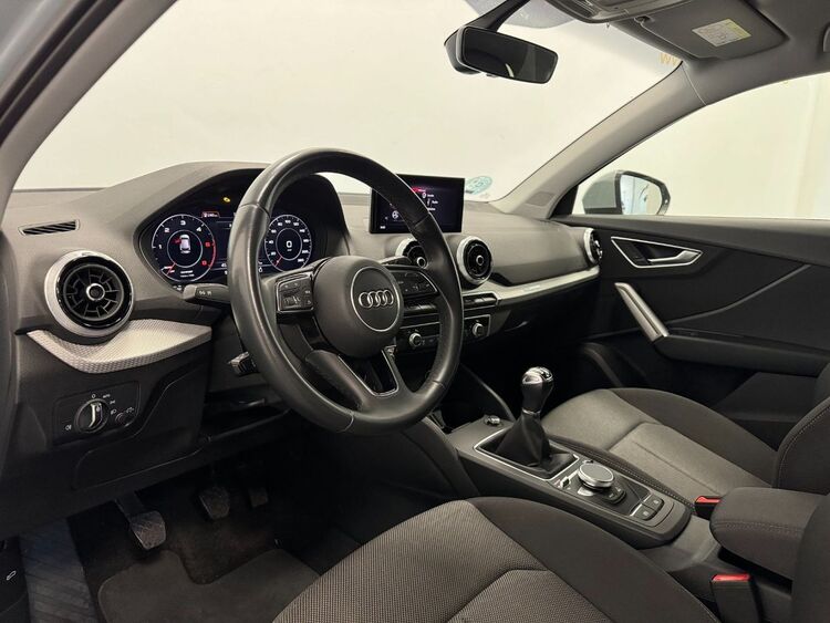 Audi Q2 S LINE foto 8