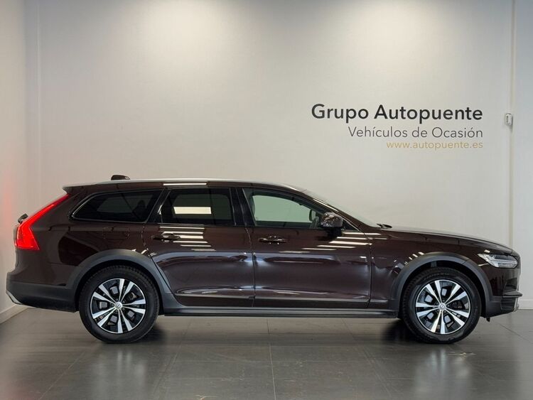 Volvo V90 Cross Country D4 AWD foto 3