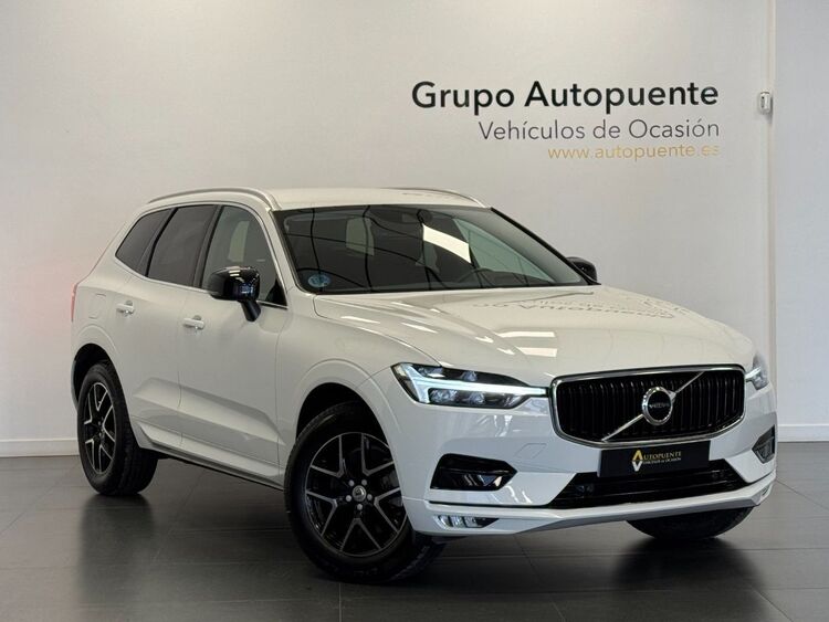 Volvo XC-60 MOMENTUM AUTO foto 2