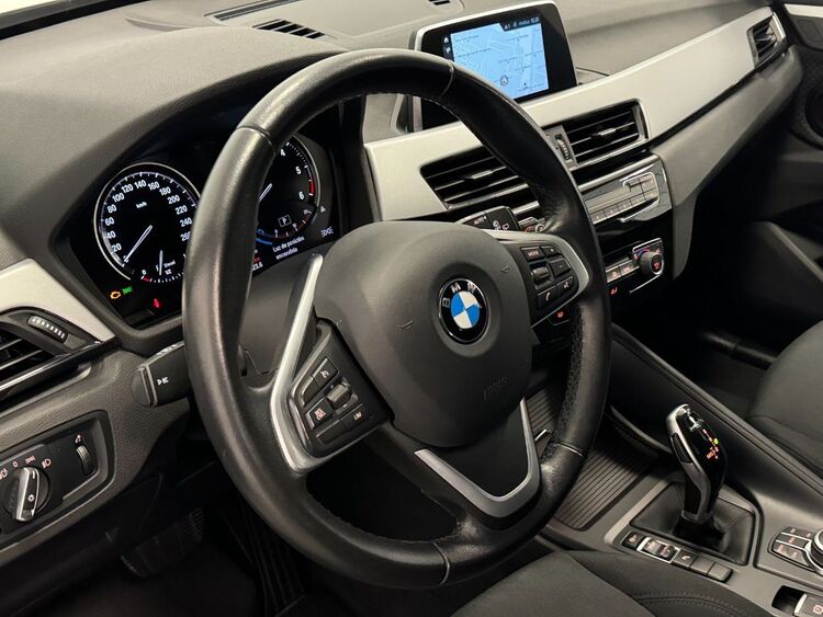 BMW X1 SDRIVE 18D foto 16