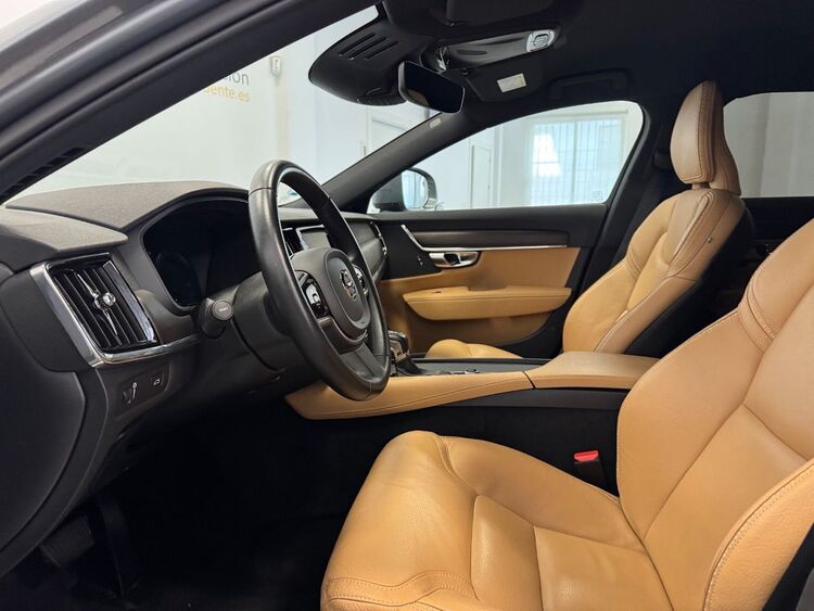 Volvo V90 D4 AWD foto 16