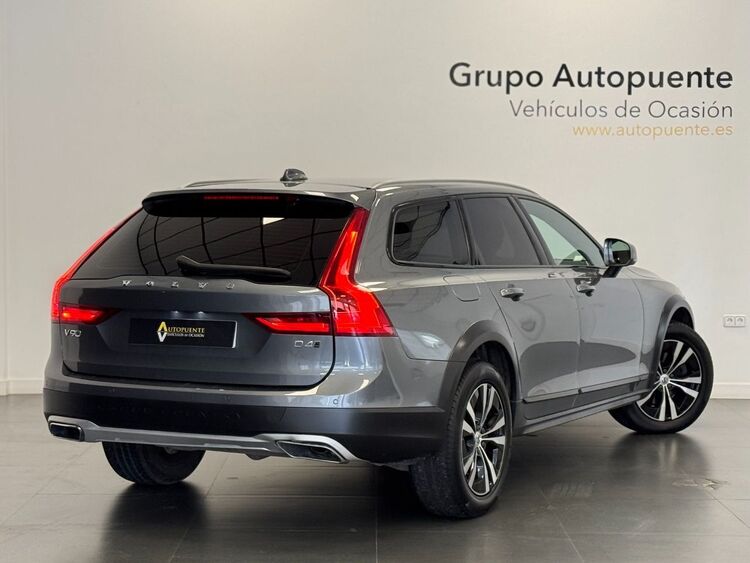 Volvo V90 D4 AWD foto 4