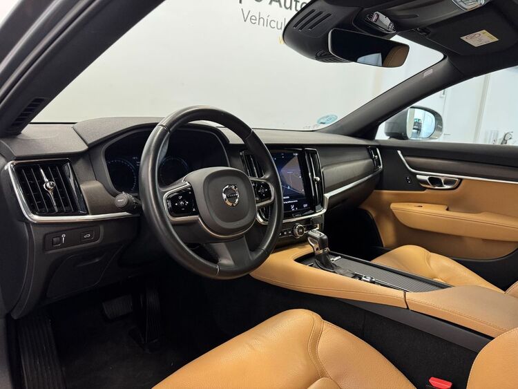 Volvo V90 D4 AWD foto 8