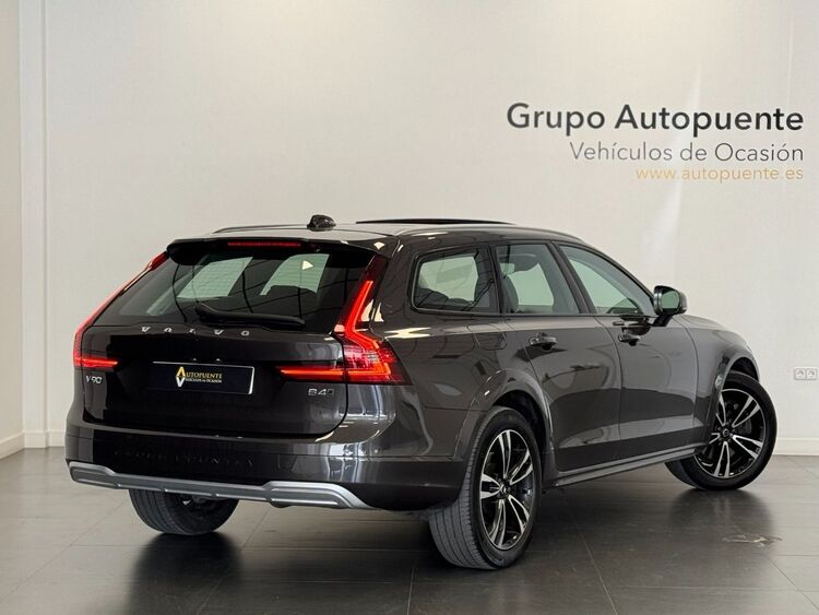 Volvo V90 B4 D AWD foto 4